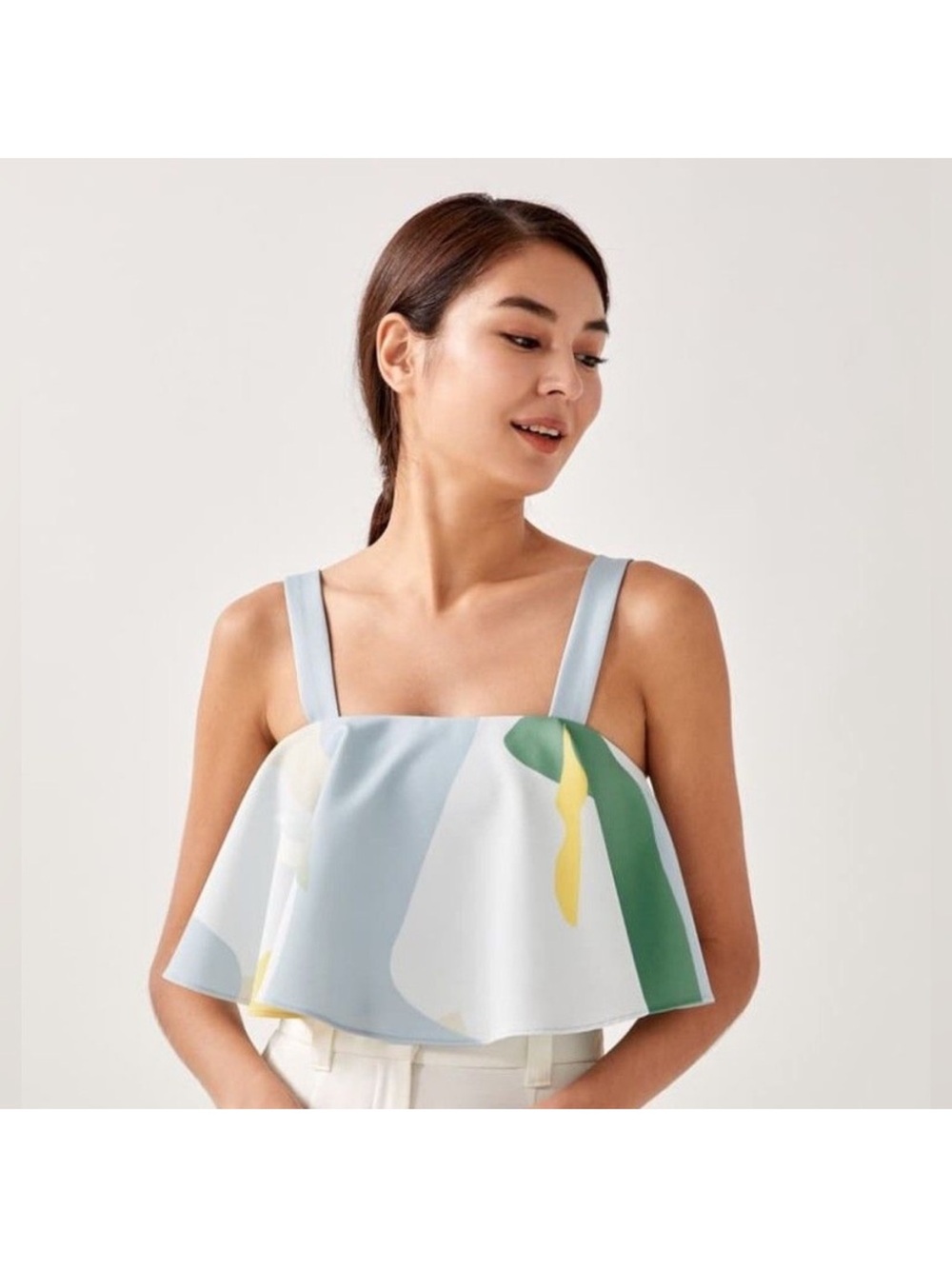 Love, Antonio Seascape Set High Rise Shorts Crop Top White/Blue Size 4 - Picture 2 of 16